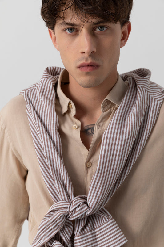 Camicia in Lino Viscosa Tinto Capo con Collo Clip Down