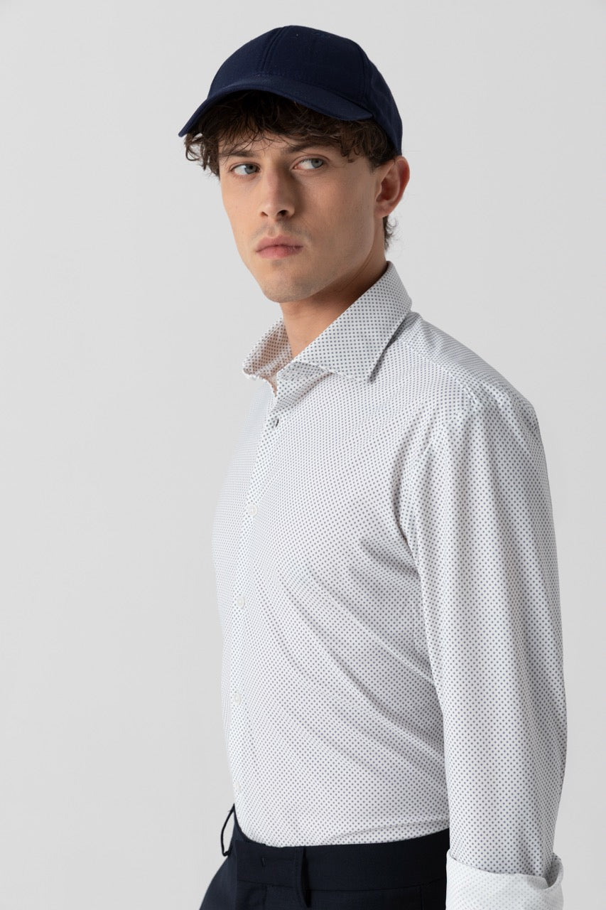 Camicia in tessuto tecnico stretch in fantasia con collo classico piccolo